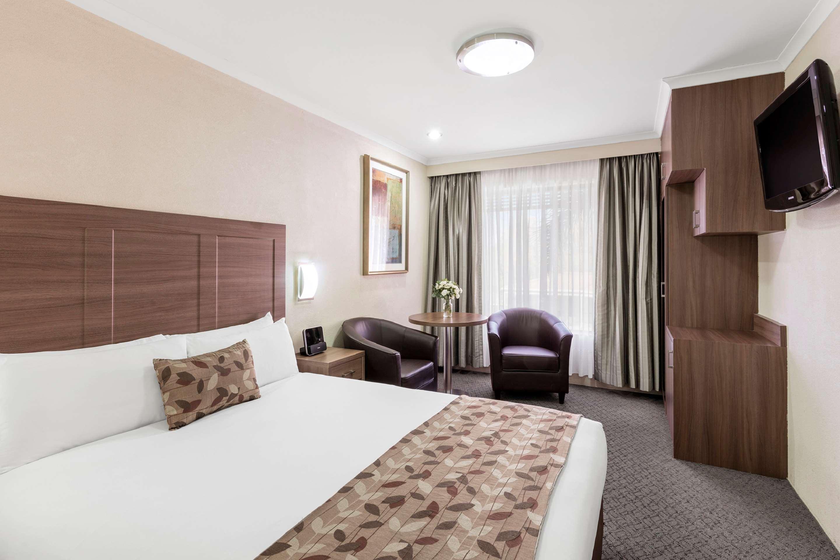 Garden City Hotel, Best Western Signature Collection Canberra Exterior foto