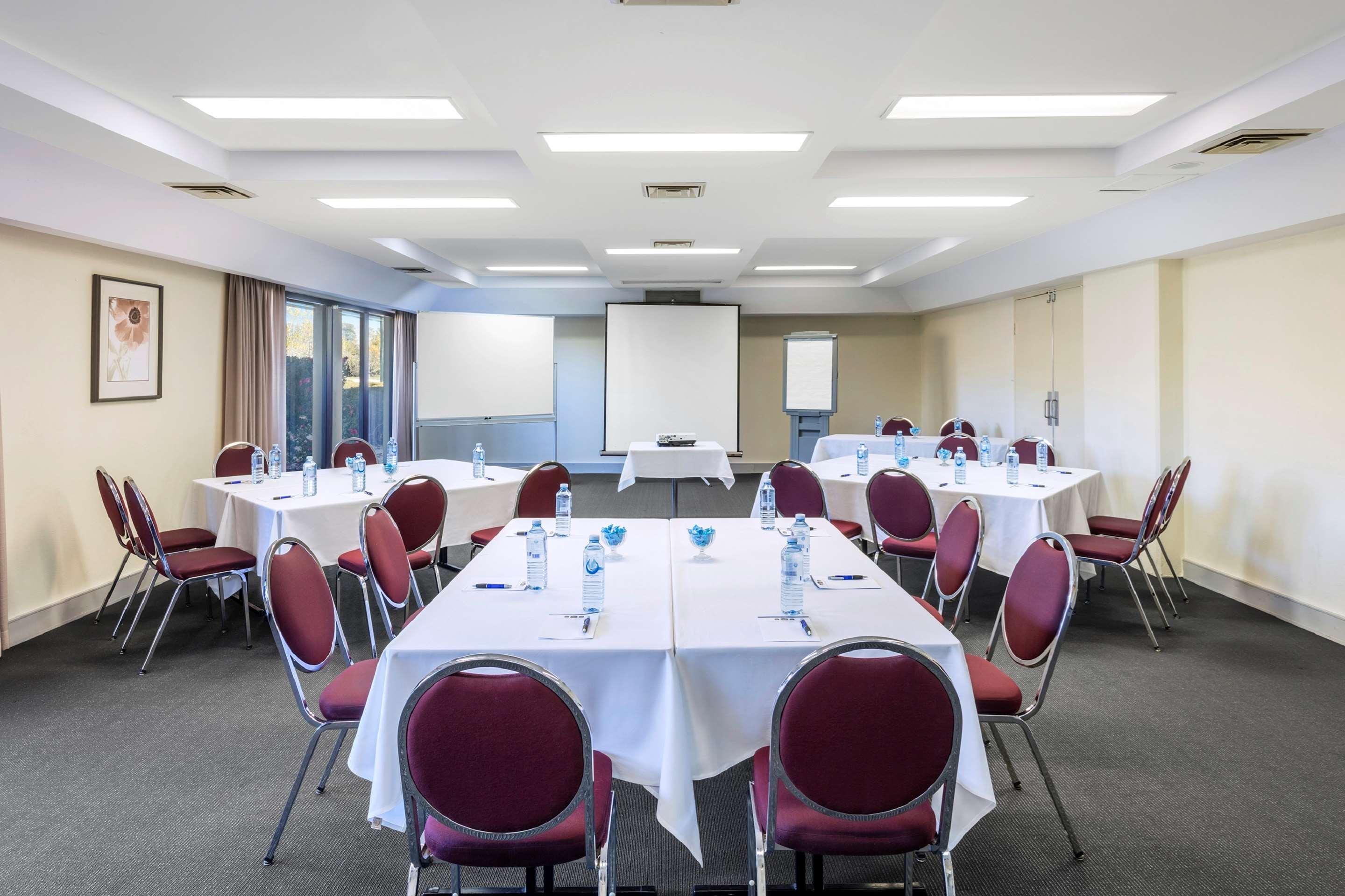 Garden City Hotel, Best Western Signature Collection Canberra Exterior foto