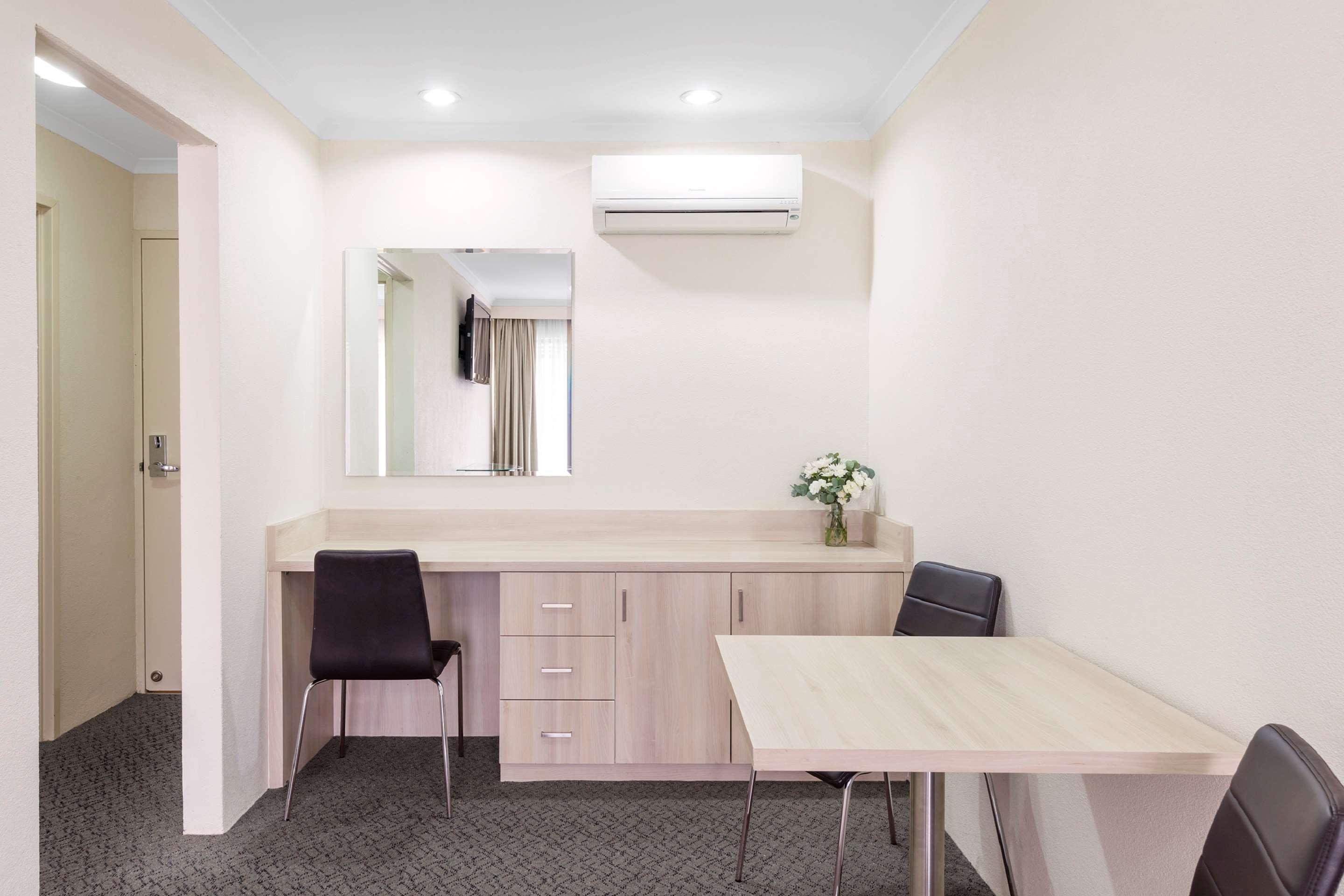 Garden City Hotel, Best Western Signature Collection Canberra Exterior foto