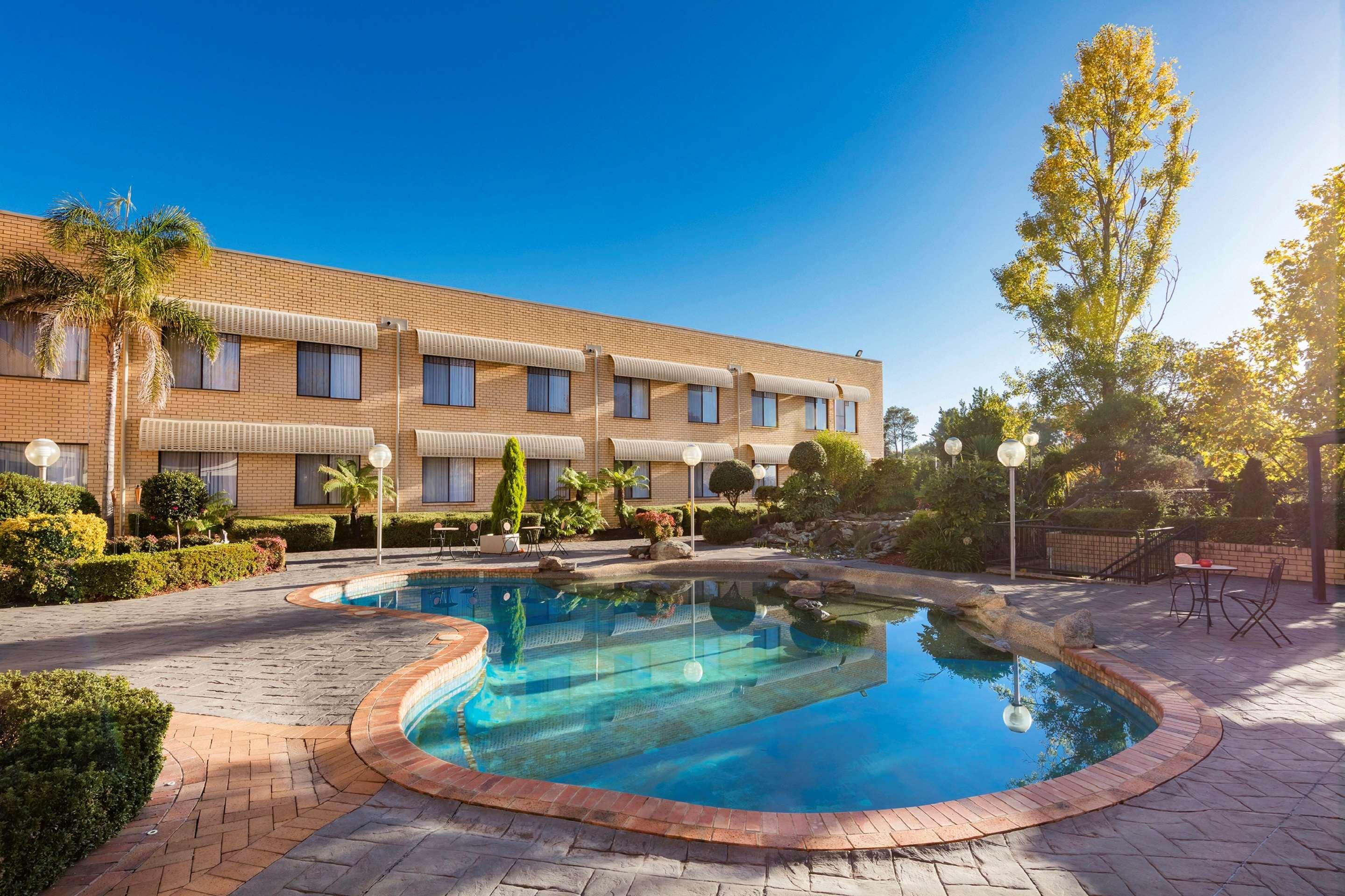 Garden City Hotel, Best Western Signature Collection Canberra Exterior foto