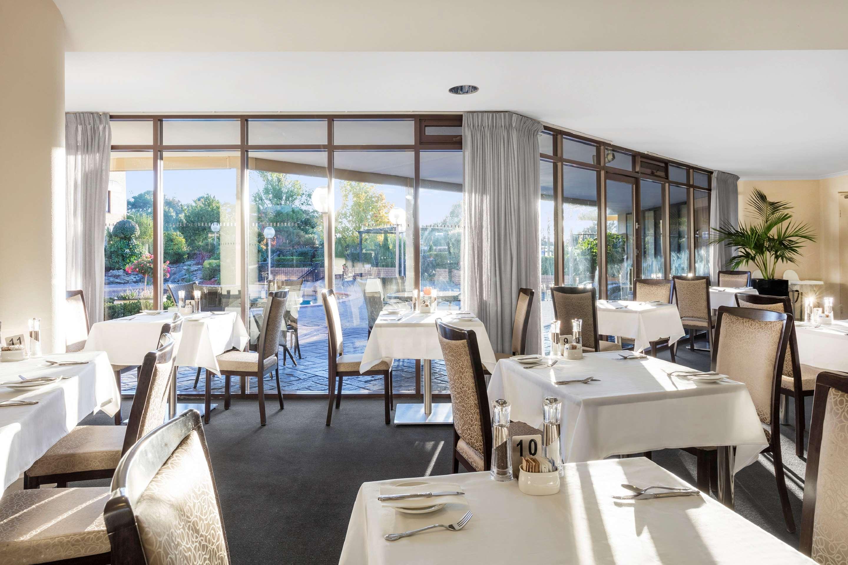 Garden City Hotel, Best Western Signature Collection Canberra Exterior foto
