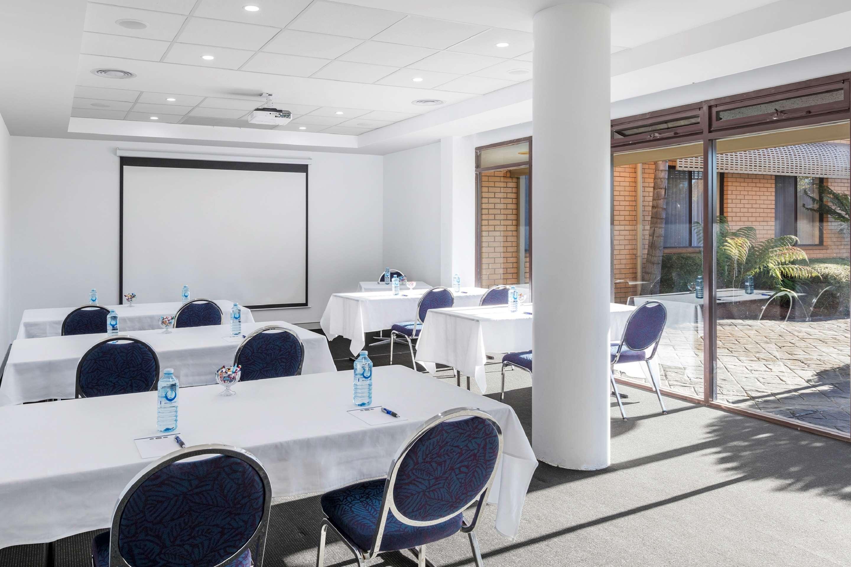 Garden City Hotel, Best Western Signature Collection Canberra Exterior foto
