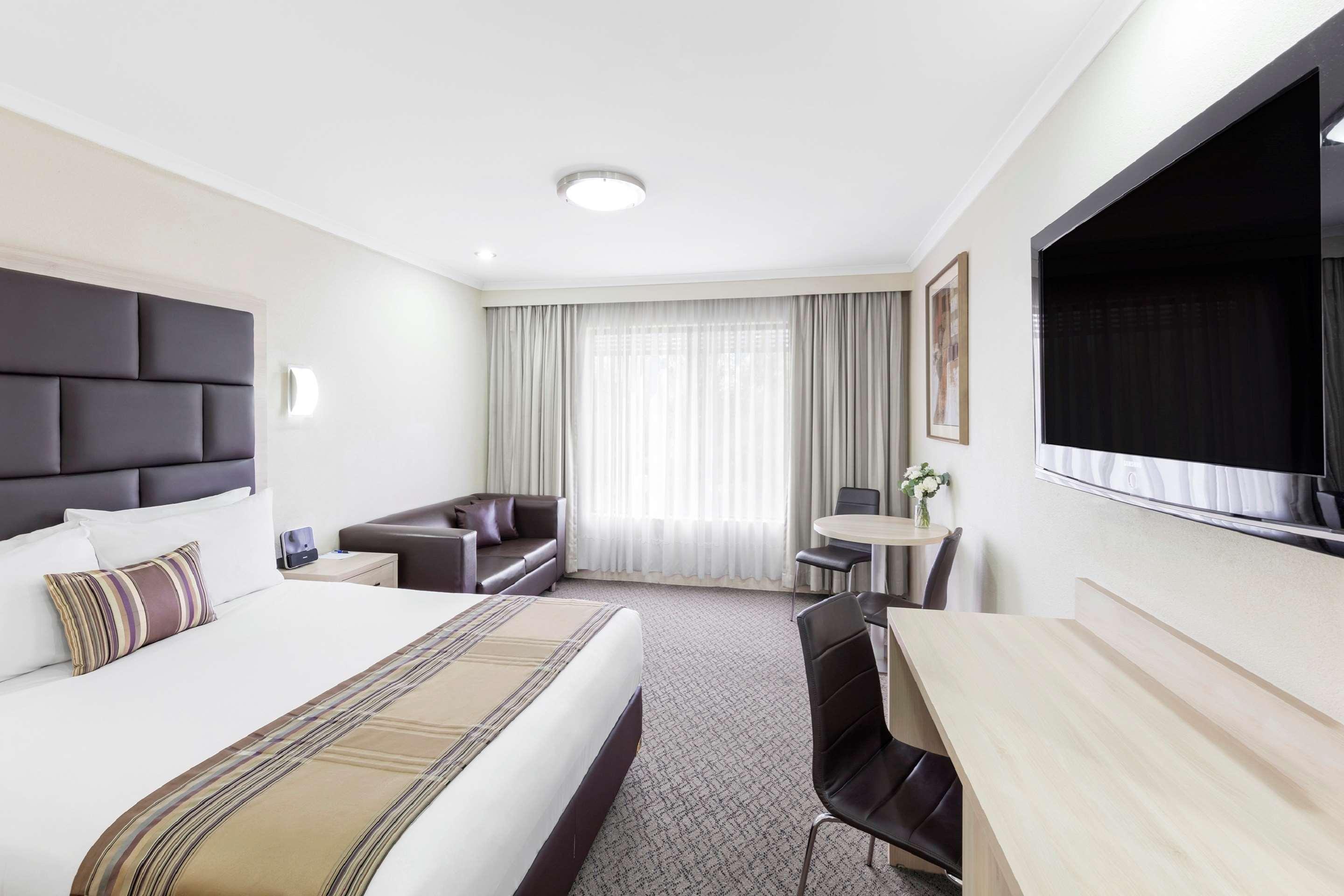 Garden City Hotel, Best Western Signature Collection Canberra Exterior foto