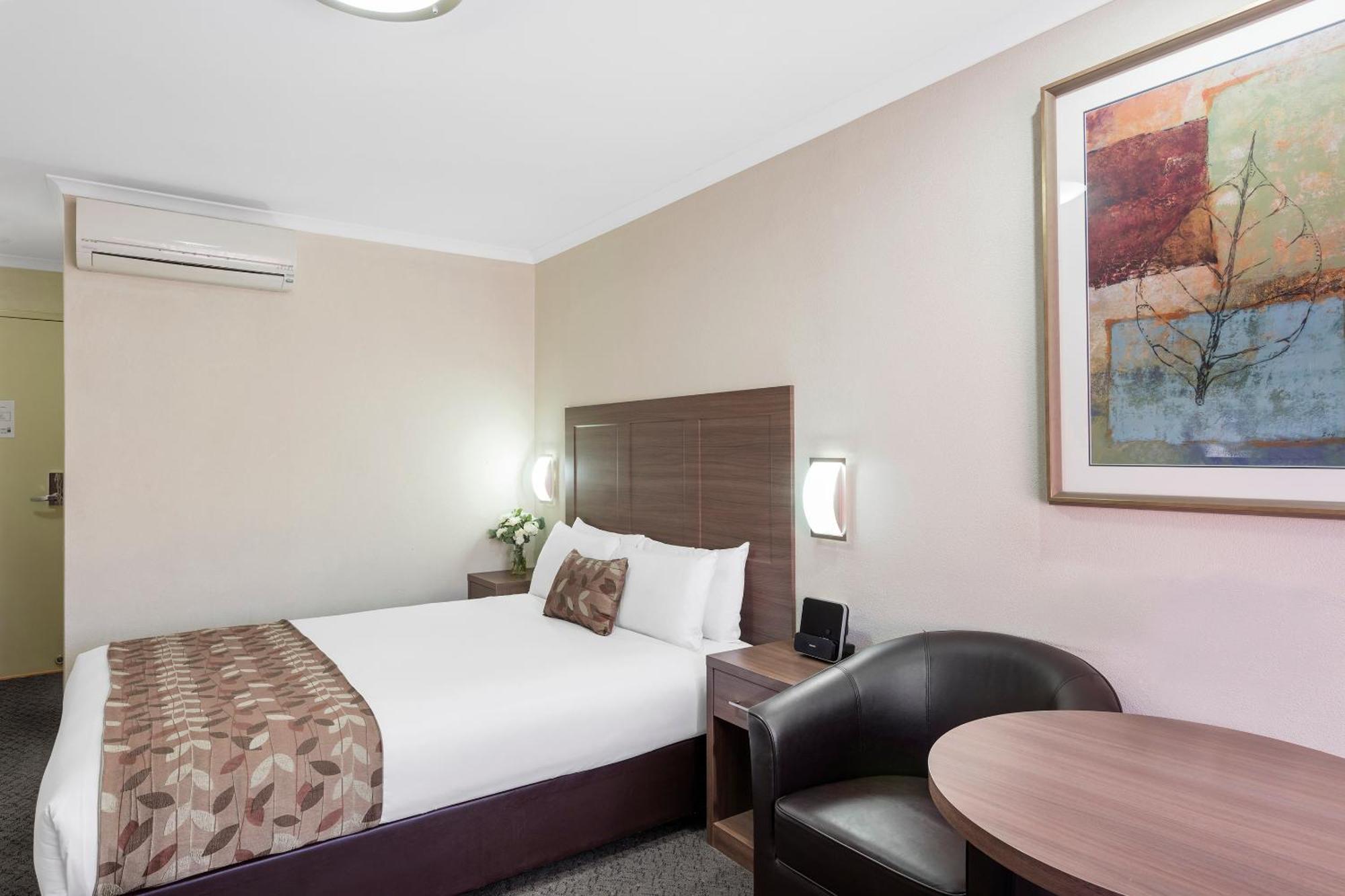 Garden City Hotel, Best Western Signature Collection Canberra Exterior foto