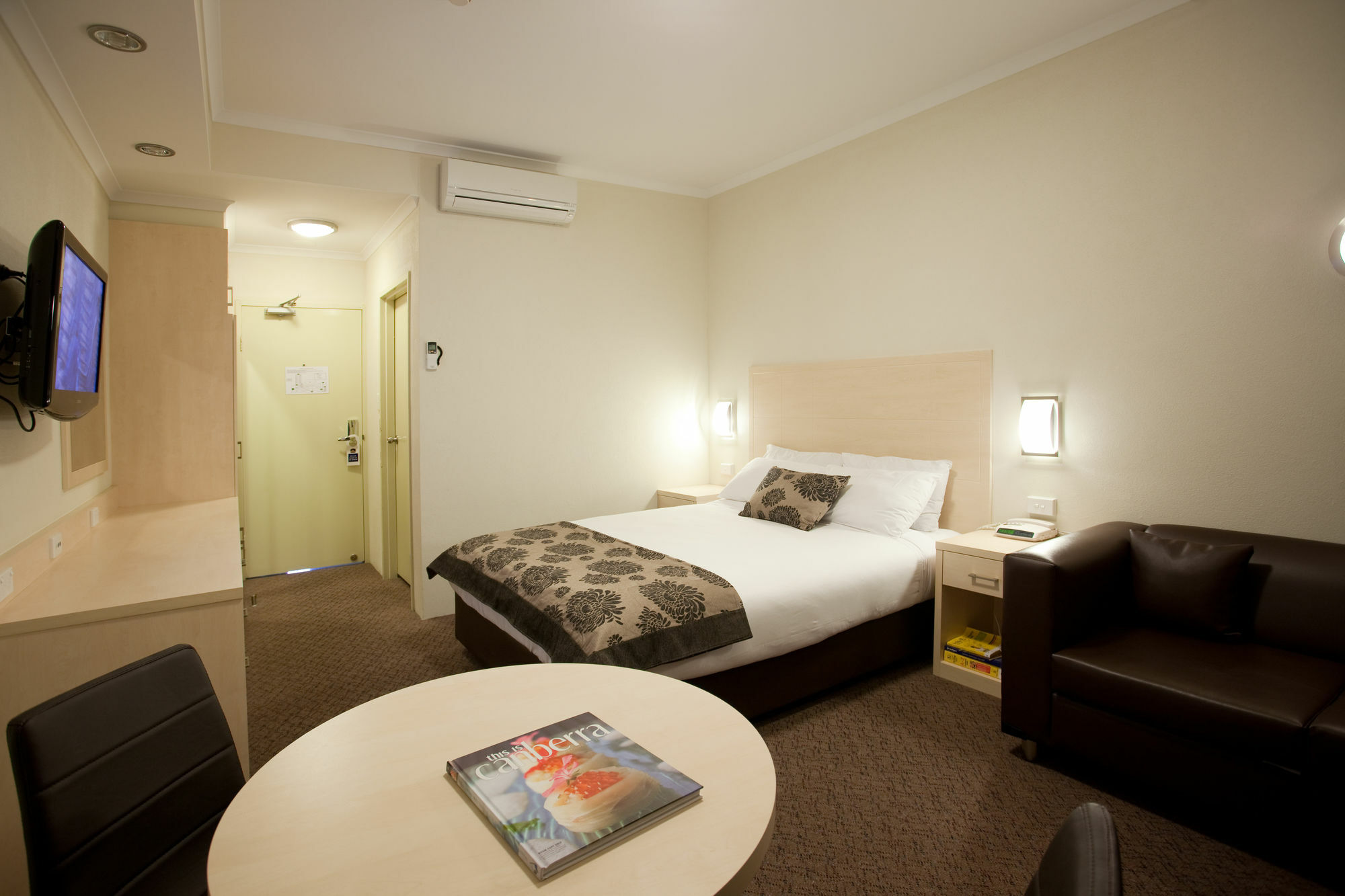 Garden City Hotel, Best Western Signature Collection Canberra Zimmer foto