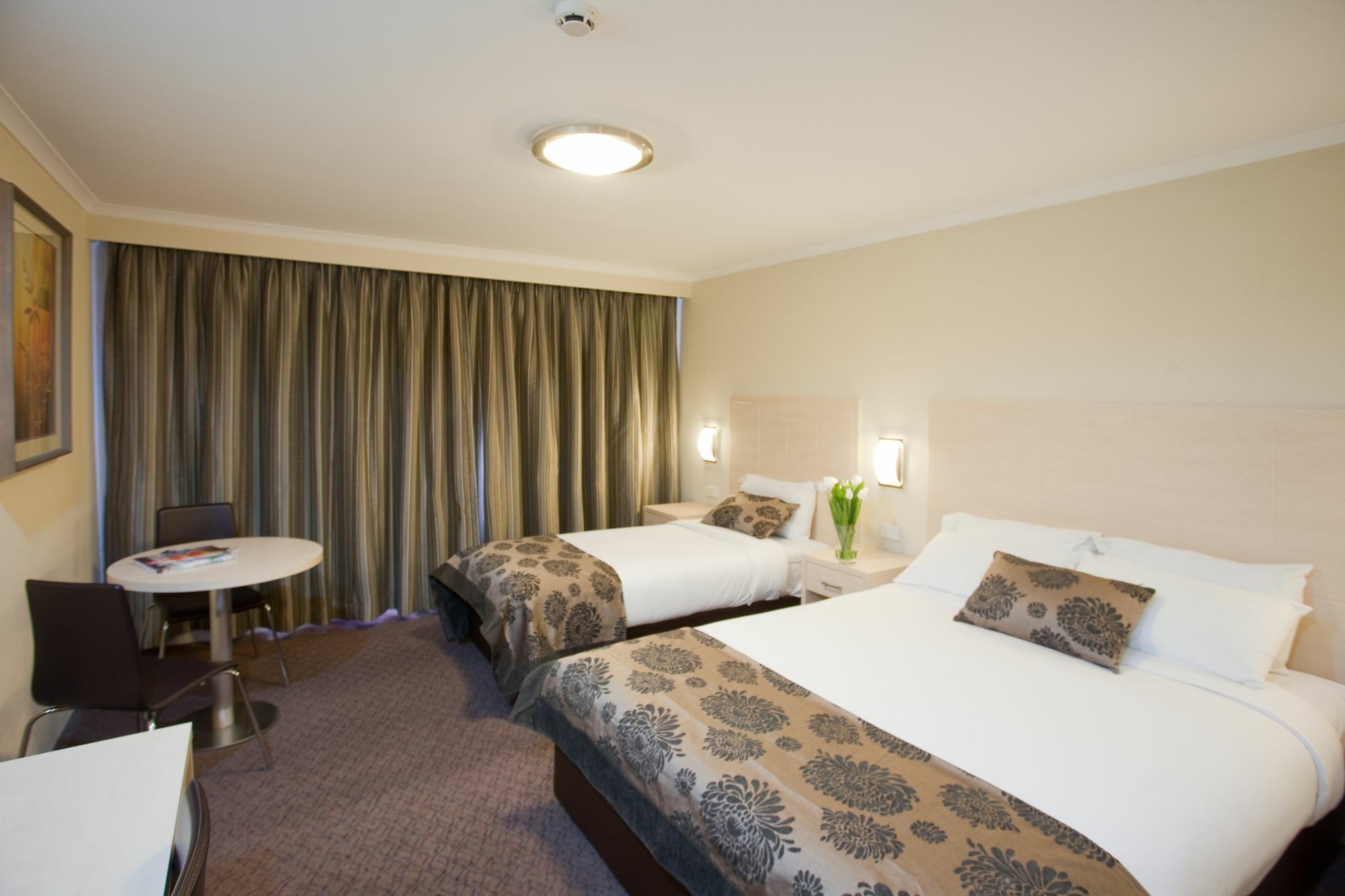 Garden City Hotel, Best Western Signature Collection Canberra Zimmer foto